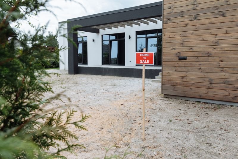 Becoming a Landlord: Legal Obligations and Management Guide